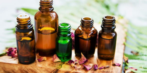 Entdecken Sie die Vorteile von Aromatherapie und ätherischen Ölen für diesen Herbst